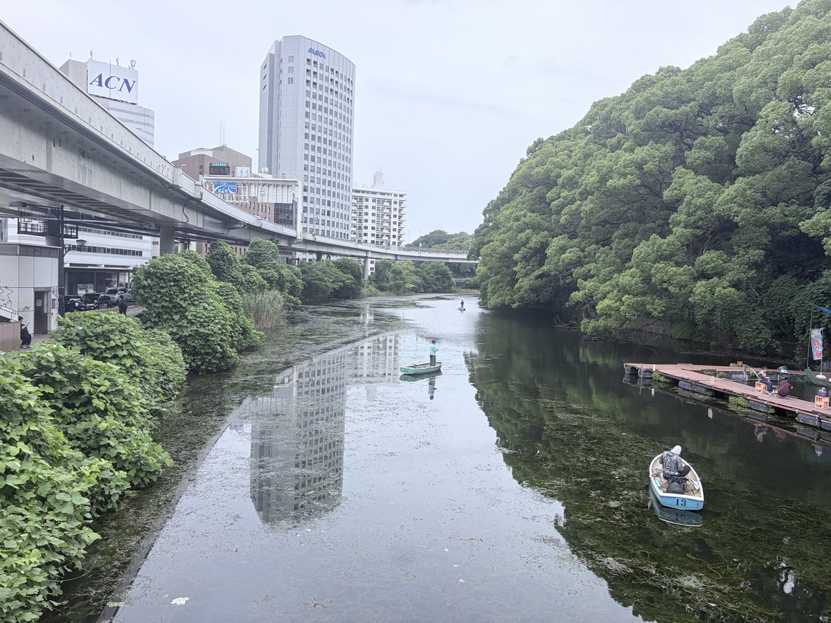 otasobass's tweet photo. 昨日、打ち合わせに向かう途中、ふと目の前に現れて懐かしくなった。
釣りを始めた当初何度か釣りをしたけど、見事に撃沈した記憶が…
いつかリベンジしたい👊 https://t.co/hSaD6iOhi6