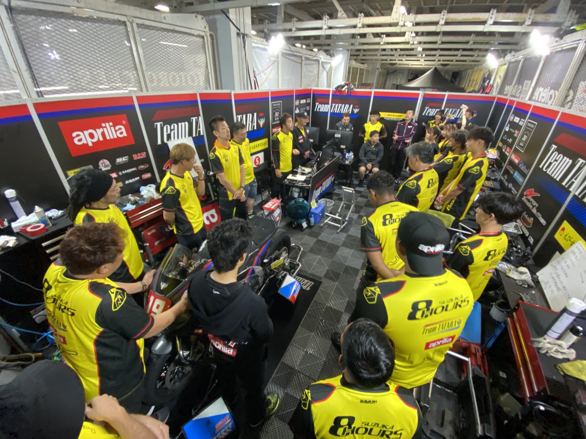 TeamTATARA's tweet photo. 鈴鹿8耐の結果は
SSTクラス10位/総合36位でした。
チーム一丸となって戦いましたが、決勝日の難しいコンディションに翻弄され、全員が悔しい思いです。それでも今年このメンバーで戦うことができ、成長できたことが大きな収穫です。サーキット、SNSでも沢山の応援ありがとうございました！
#鈴鹿8耐 https://t.co/BWyHPfnUc0