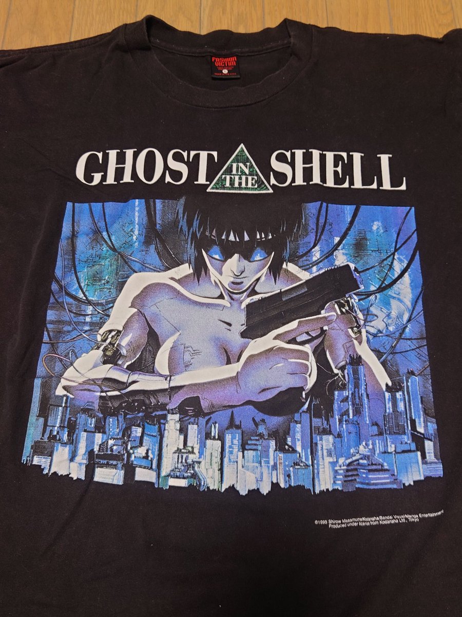 buzama3's tweet photo. 初めて買ったアニメのキャラTはGHOST IN THE SHELLだったお(´･ω･`確か海外のヤツ)ﾉｼ https://t.co/MqaY5iAJCS