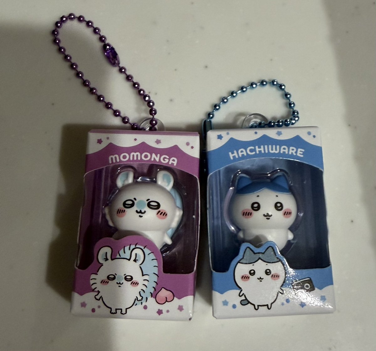 gatachan1995's tweet photo. こちら定価＋送料で買い取ってくれる方いますか？(ヤフフリ)
メルカリの場合、＋手数料も追加。

譲⇒ちいかわ、あのこ、モモンガ、ハチワレ https://t.co/vU8tgJm4Yp