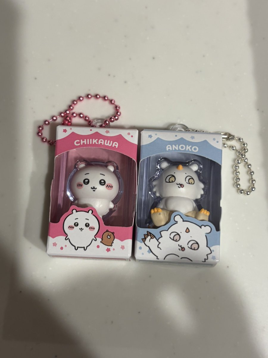 gatachan1995's tweet photo. こちら定価＋送料で買い取ってくれる方いますか？(ヤフフリ)
メルカリの場合、＋手数料も追加。

譲⇒ちいかわ、あのこ、モモンガ、ハチワレ https://t.co/vU8tgJm4Yp