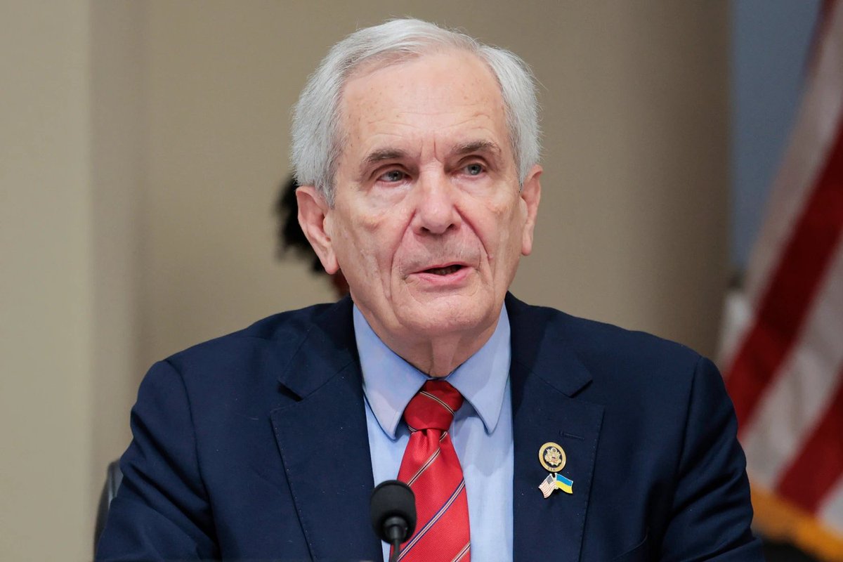 Congress_Alpha's tweet photo. While everyone else chases 10x moves, Rep. Lloyd Doggett is still doing things the old way.

He just disclosed 1k-15k buys in $HD, $IBM, $JNJ, and $PPG through dividend reinvestment.

He has never disclosed a sell in his entire career. Only buys.

Living proof that some people still play the long game.