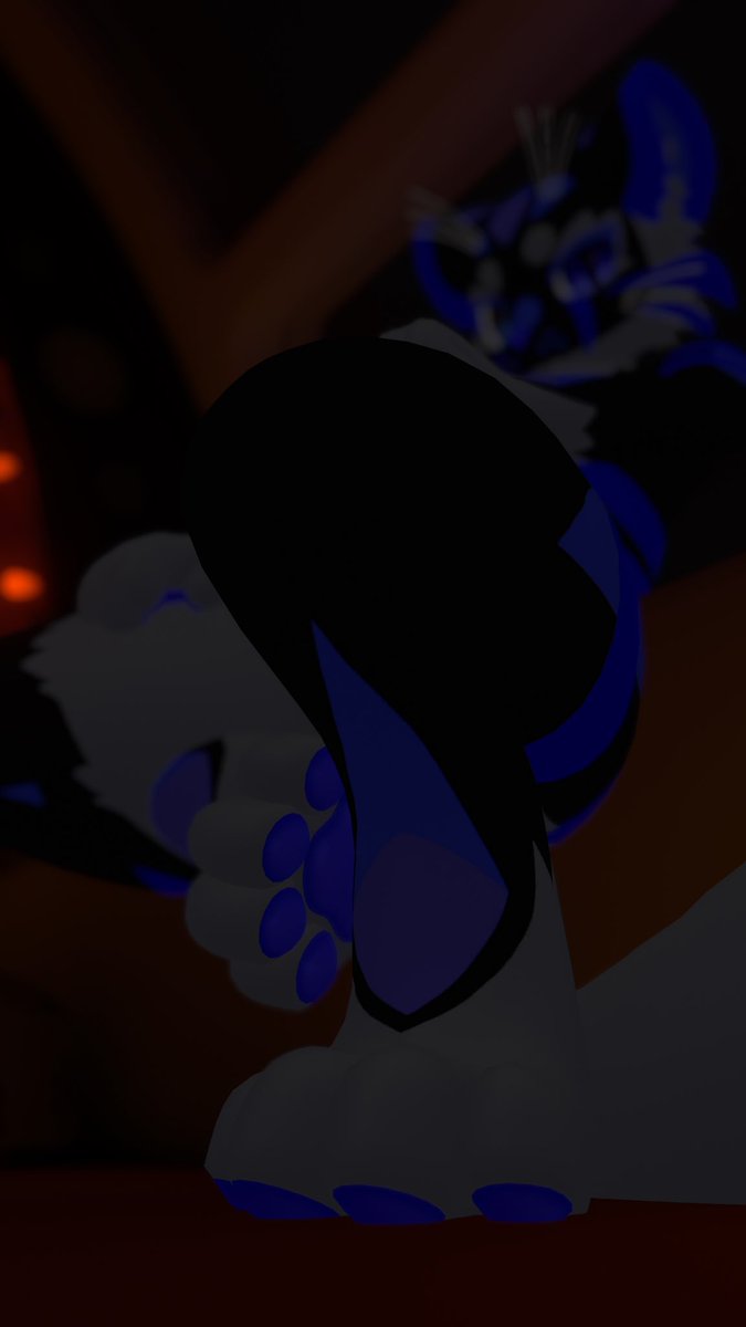 AarontheFishCat's tweet photo. Been practicing a lot with using the camera in VRC even though I don’t have a VR headset (I use my laptop) and honestly I feel like I’m improving nicely.
#mayu #VRchat #paws https://t.co/wNYVJOrPKB