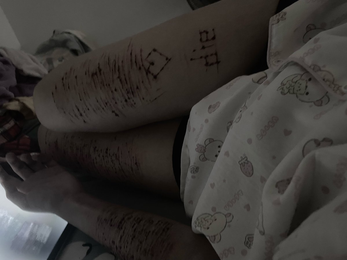odsunlain's tweet photo. I miss this so much. I'm wondering if I should do it again
(All are makeup effects!) https://t.co/77iCnM3NhL