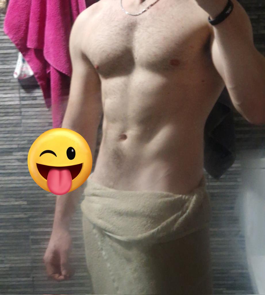 Ihunkbcn's tweet photo. Dia de tetas https://t.co/JHx4T5MZdf
