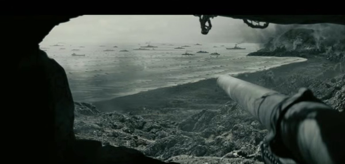 haikyotabe's tweet photo. 映画『硫黄島からの手紙』の上陸戦闘シーンには明らかに虚実が混同する部分が有る。それがこの洞窟砲台砲撃シーンだ
実はこれは北地区及び摺鉢山の海軍砲台だが、上陸前日に敵艦を砲撃してしまい、戦艦の水平射撃を浴びて壊滅していたのだ
米軍の掃海作業を上陸と誤認した海軍のミスだった https://t.co/l8r8B6k2PW