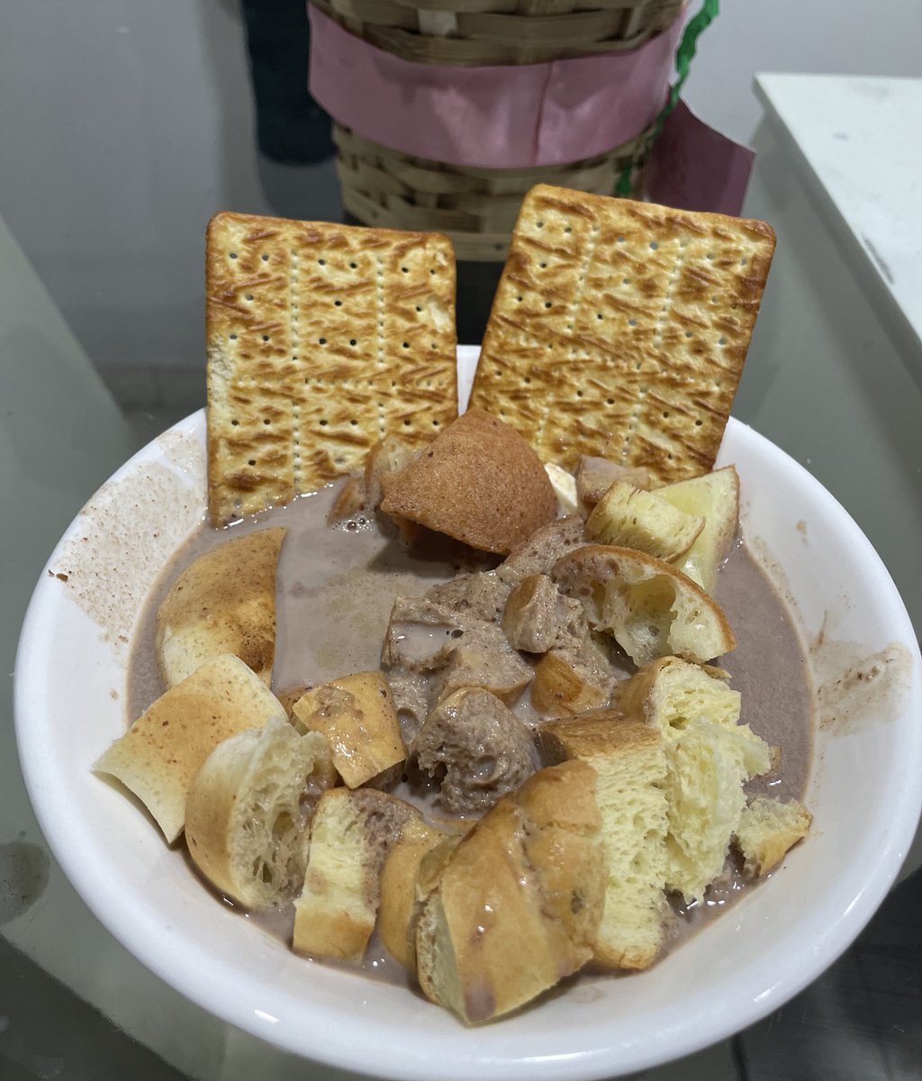 BerryTxarrak's tweet photo. Te invitan a desayunar y te dan esto que haces? https://t.co/dZxH4MhFHT