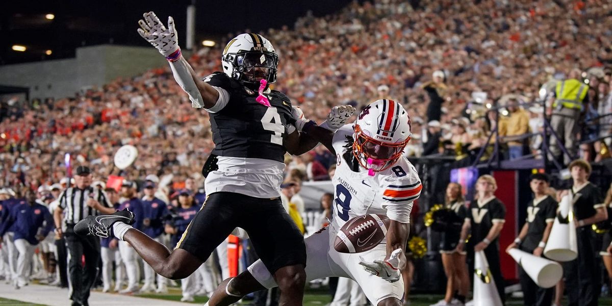 TheRaidersWire's tweet photo. Raiders land elite WR prospect for Fernando Mendoza in 2027 mock draft

📸 Andrew Nelles / The Tennessean, Andrew Nelles / The Tennessean / USA TODAY NETWORK via Imagn Images https://t.co/7zl4GdDPQ1 https://t.co/1wcvUPcG2i