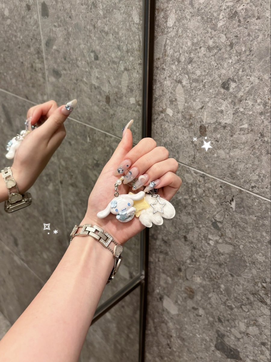 sukimeryo_lo30's tweet photo. 7月andmaryと七夕概念ネイル^>~<^ ⭐️➿🩵 https://t.co/YEMPqxbKDQ