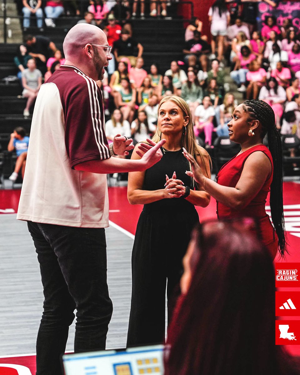 RaginCajunsVB's tweet photo. 🌍🏐 Today’s the day! 🌍🏐

Happy #WorldVolleyballDay! Here’s to the game we love and the community it creates — on every court, everywhere. ✨

#GeauxCajuns https://t.co/KOzMcIpwLb