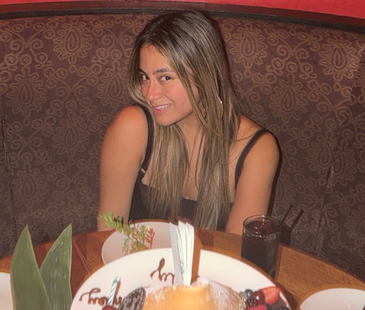 allybrasilcom's tweet photo. Hoje é aniversário da @AllyBrooke e ela está completando 33 anos. Em pensar que quando comecei a acompanhar a Ally, ela tinha apenas 19 anos. Além do seu talento, sempre admirei sua fé, positividade e gentileza. Espero vê-la no Brasil de novo um dia.🌻✨️💙

#HappyBirthdayAlly https://t.co/0YfEqTULZF