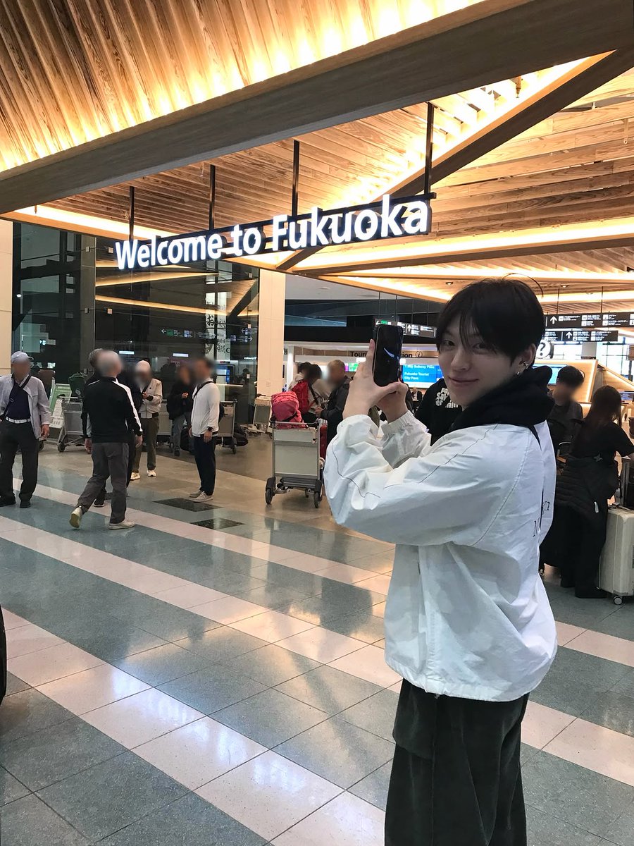 DKB_France_Fan's tweet photo. |• Insta •| 03.07.26

[#HEECHAN]

" On devrait revenir à Fukuoka ?"

#다크비 #DKB 

------
©️: y.a.n.g.s.t.a.r 
~Andrew https://t.co/YjQdeJ1eR9