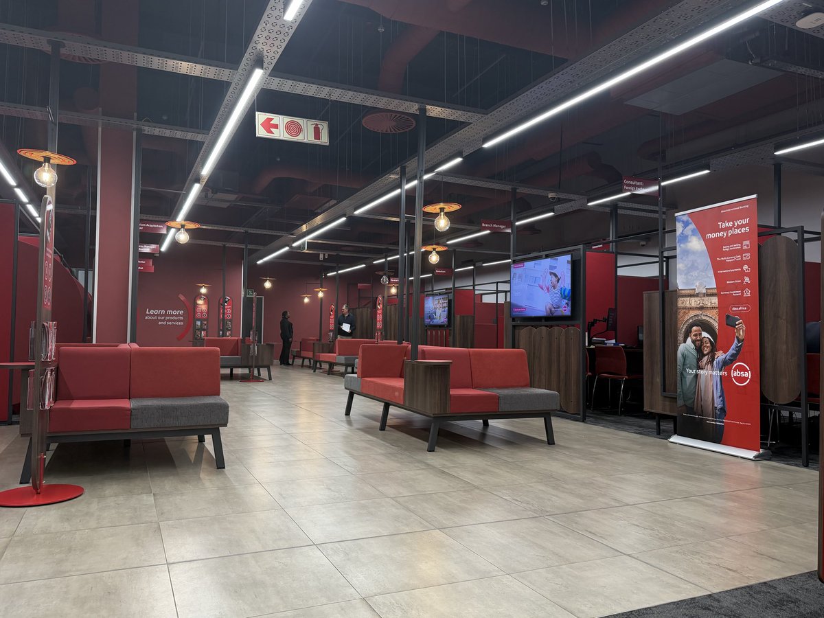 liebsmail's tweet photo. @AbsaSouthAfrica I have, and to other staff walking past aimlessly.  Manager simply says he is aware of the problem. All this space and little staff around https://t.co/OWlh0mB4b4