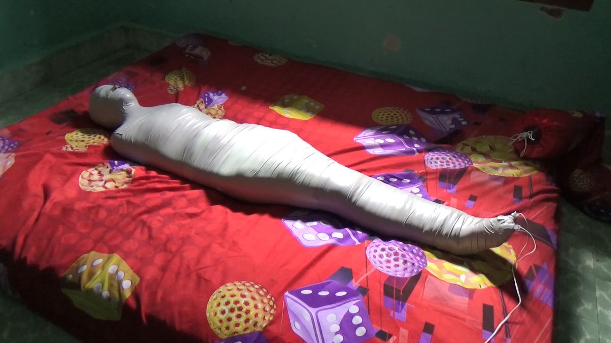 randymummify_'s tweet photo. RandyMummify Blanket+Tape Mummification+Electric Shock+Breathplay (1)
> https://t.co/gwyeMVcfgh
#randymummify #fetish #bdsm #bondage #mummify #mummification https://t.co/ji3rDkOQTC