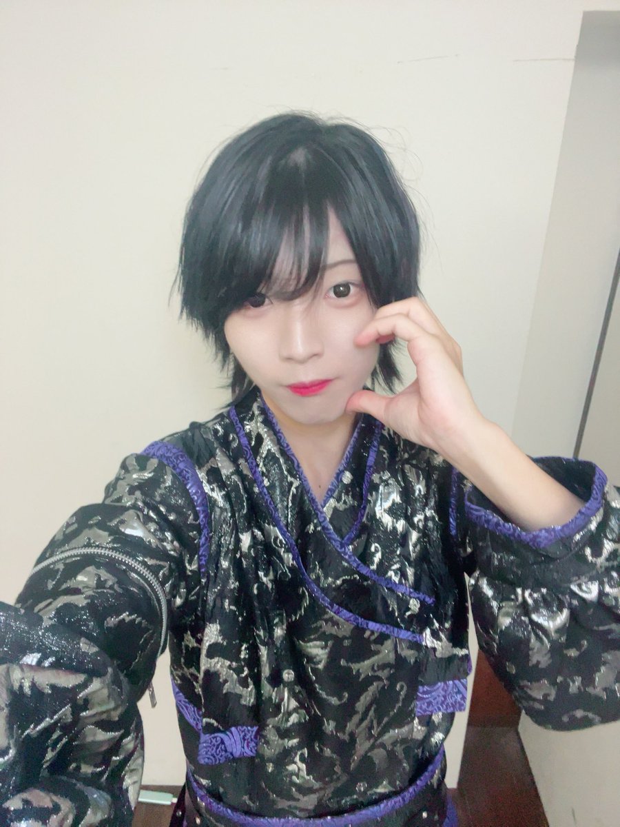 satuki_LastNote's tweet photo. 七夕ライブありがとうございました！
平日夜帯だけど来て頂いた方ありがとうでした🙇‍♂️
今日は初めてセトリを組んでMCをやらしてもらったけどグダグダしちゃったからこれからもっと頑張ります💪
次のライブはルナ君生誕です‼️
たくさんみんなでお祝いしよう！！！ https://t.co/OAGMVfn0uB