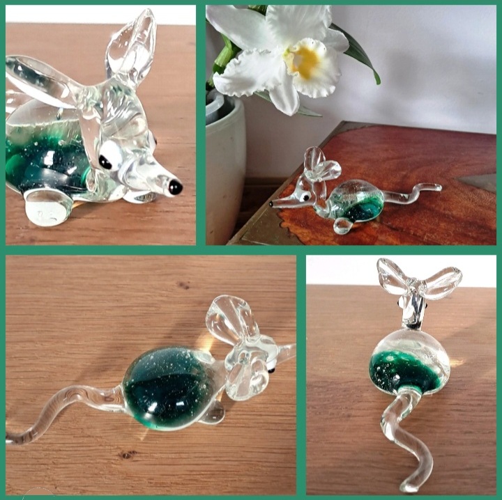DaisyRain001's tweet photo. Super cute Murano style green & clear glass mouse ornament - perfect for anyone who loves mice! https://t.co/S1EA18GGUH #Mice #Murano #NoveltyGifts https://t.co/xOFCFyfGRe