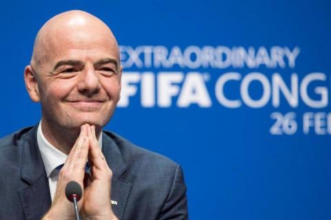 Marvilla79's tweet photo. Solo paso a comentarles que Gianni Infantino nació en Suiza, con permiso me retiro lentamente… https://t.co/PnkhigTzia