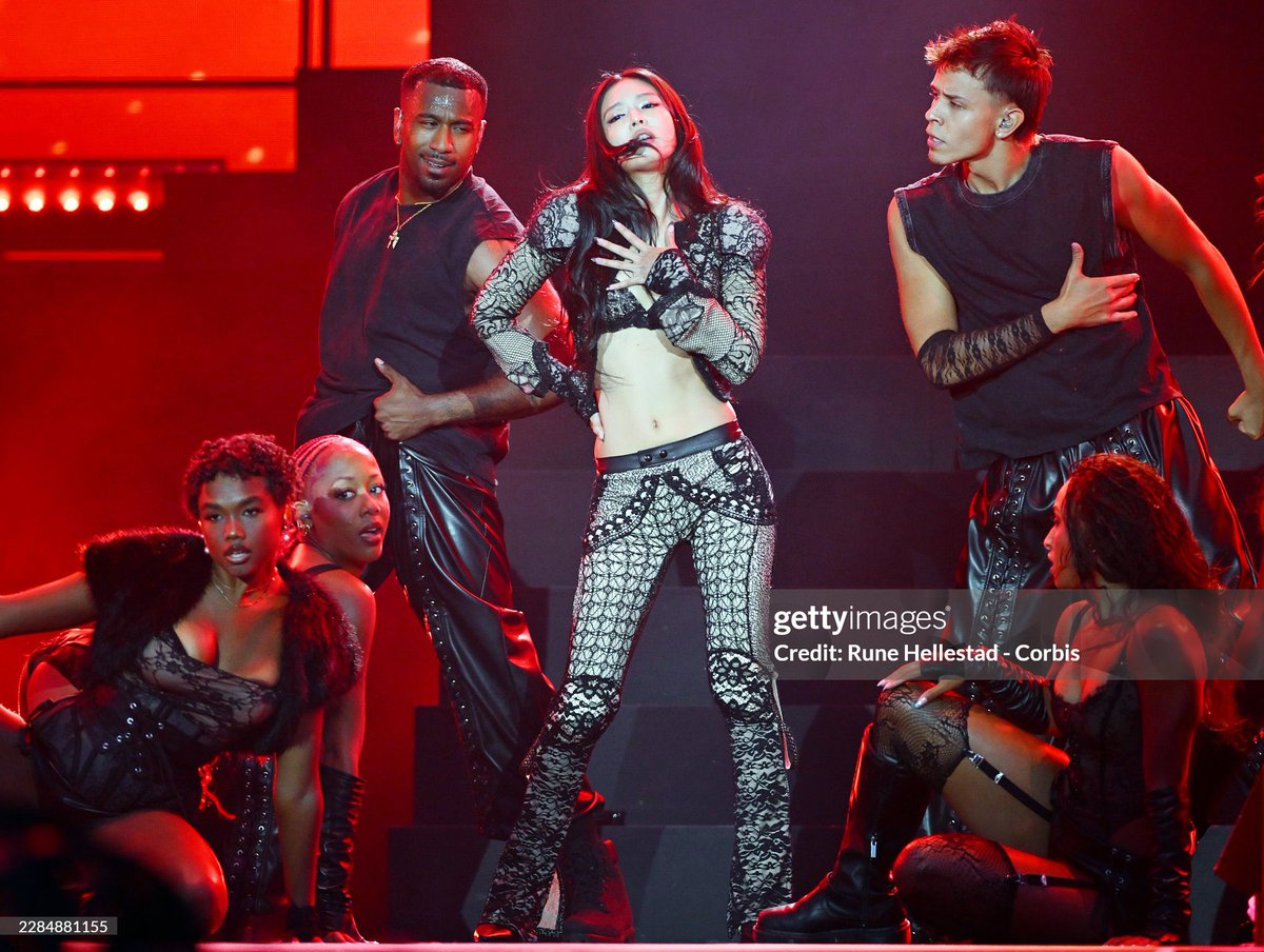 JennieDCGallery's tweet photo. 260707 #JENNIE at the Roskilde Festival ─ getty images https://t.co/epB9rdGmNX