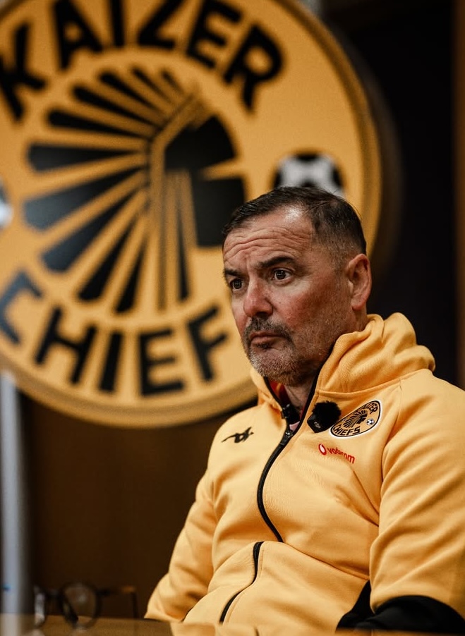 iDiskiTimes's tweet photo. 𝗖𝗢𝗡𝗙𝗜𝗥𝗠𝗘𝗗 ✌️

Kaizer Chiefs will face Saudi Pro League side Al Kholood (17 July) and LaLiga side Elche CF (18 July) during their training camp in Spain.

Kaizer Chiefs are one of 30 clubs to take their pre-season camp to Pinatar Arena, and the first South African team to do so.