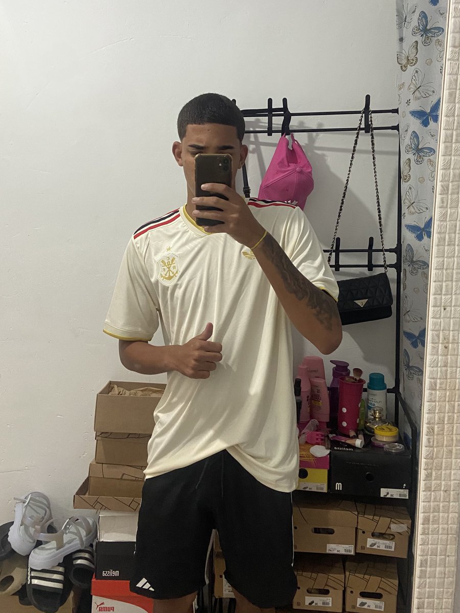DomCpxq0's tweet photo. Fala comigo vadia qual é seu desejo 🎶 https://t.co/6CjUQ7aJnu