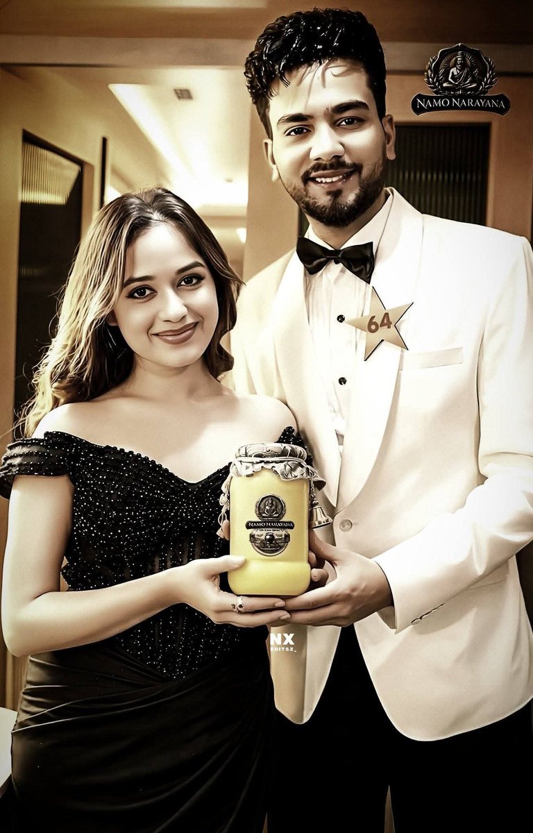 faahhh54's tweet photo. I still can't believe the makers have made them partners😭 Honestly, idk why but it still feels unbelievable to me. After cutting so many #Janvish scenes, I still can't help but question their intentions🙂
#ElvishYadav #JannatZubair https://t.co/okQ0t1DuAM