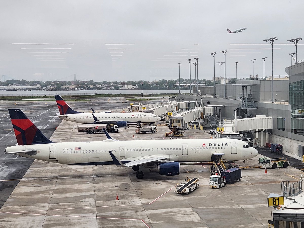 A1SERVCO's tweet photo. #Transportation #Aviation https://t.co/1F0AaREYYn