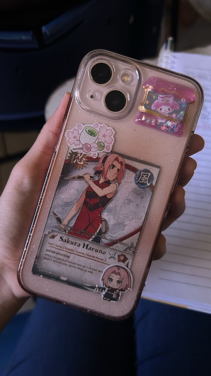 cherrybloss0n_'s tweet photo. os fofuxos dando suporte até o último dia de disciplina na faculdade, dps só voltando aqui pra pegar o diploma https://t.co/DKn1SBBfoE