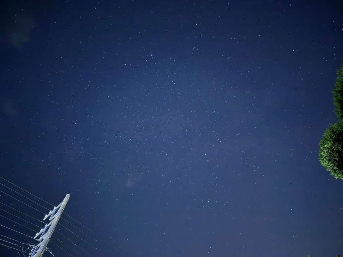 A0422__'s tweet photo. 今日は七夕🎋🌌

夏の大三角

はくちょう座のデネブ
こと座のベガ
わし座のアルタイル

薄ら、天の川

織姫と彦星は逢えたかな💗

お願い事が叶いますように😌

#イマソラ #天の川 #七夕 https://t.co/fS9Qt6DPA6
