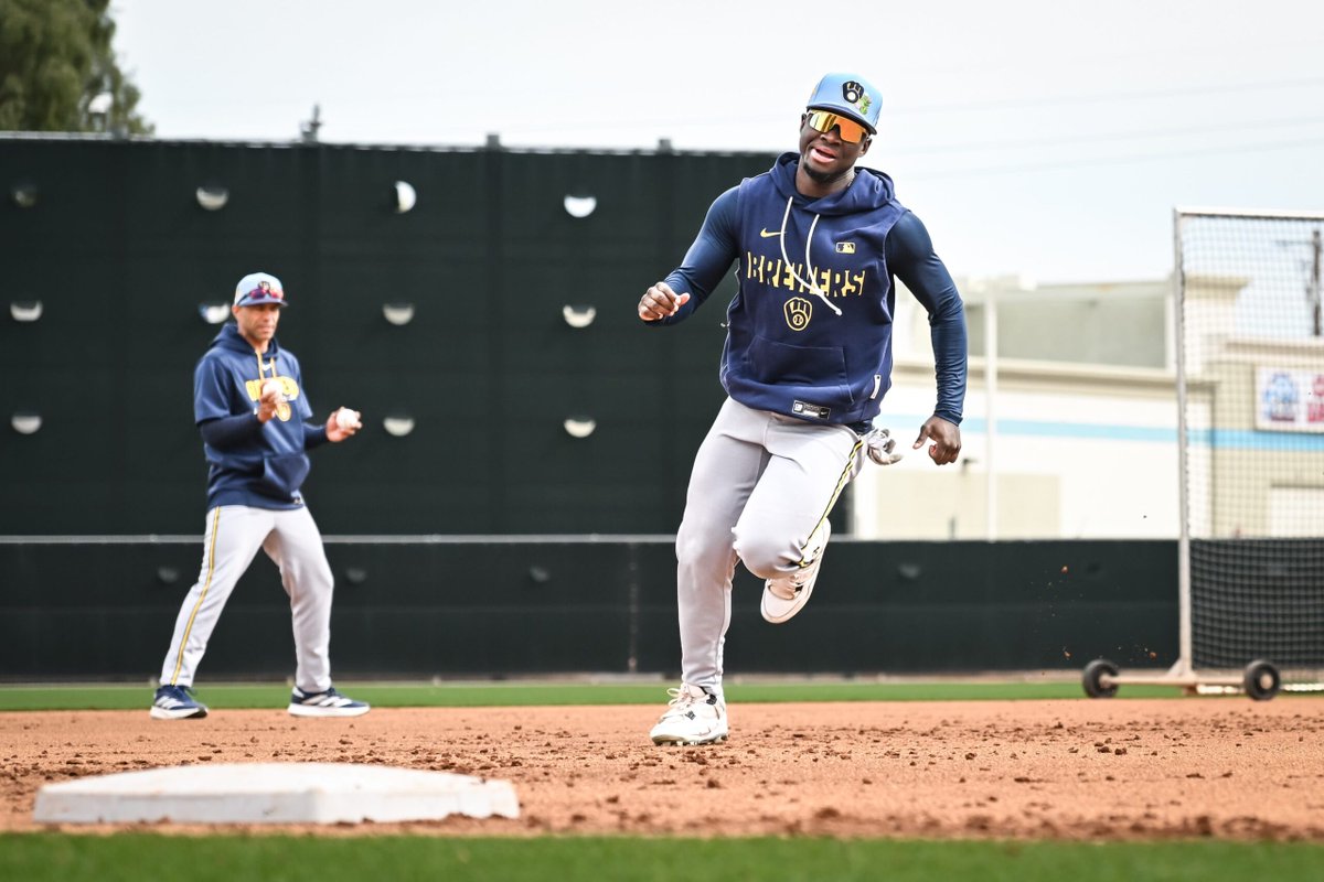 mlbtraderumors tweet picture