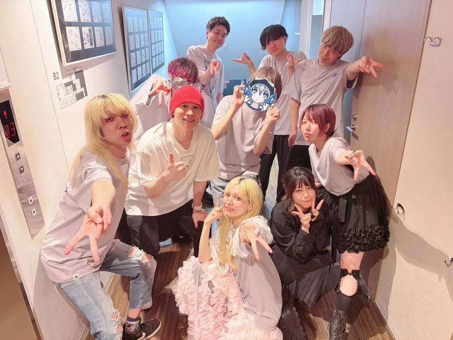 p_oncotsu's tweet photo. 아니 다른분들은 다 mz라 갸루피스 하는데
🤥 혼자 따봉날리고 잇네 아저씨 https://t.co/bAZ6ZnkD0C