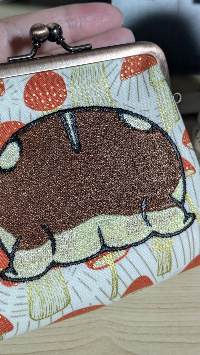 rep_lica_13's tweet photo. まんぷくさんのがま口、姉が買ってくれたぁ😭可愛い😭 https://t.co/1KqHtml3kd
