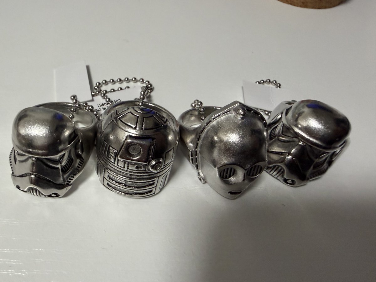 _GYODO_GOGOGO's tweet photo. スターウォーズ StarWarsメタルリングコレクション Metal Ring Collection 
求▶︎ボバ・フェット
譲▶︎ストームトルーパー×2、C-3PO、R2-D2
1:複数も条件によって考慮します。
数年ほど前のものなので難しいかもしれませんが条件合う方いらっしゃればお気軽にお声掛けください。 https://t.co/UPLbLFmloy
