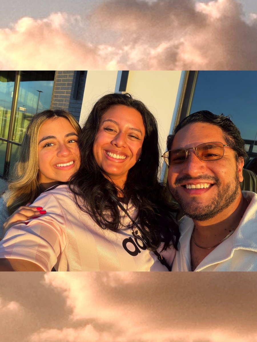 allybrasilcom's tweet photo. "Feliz aniversário para uma irmã, esposa, filha e tia maravilhosa. Agradecemos por compartilhar seu coração caloroso e carinhoso conosco.
Como somos abençoados por te amar e sermos amados por você!" (+)

📸 georginaehernandez https://t.co/avbuSKzap7