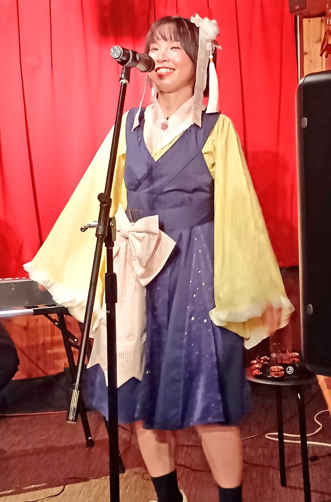 takeshi2112's tweet photo. 中目黒OOPS

ぽりぷろぴれんライブ

初恋サイダー・反抗旗・エール、
最高のセトリでした😍

まさかりさんのピアノさばきが素晴らし過ぎて、
みーるコールより、
まさかりコールの方が多かったかも？

みーるさんの織姫風の衣装もメッチャ可愛いかった〜😍

次のPPは、
８月15日に会いましょう🙆 https://t.co/do5qkuwxAY