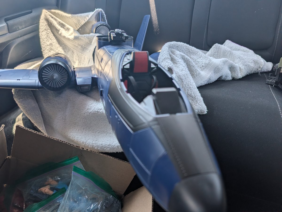 TheSwishPop's tweet photo. Well this happened over the weekend. Picked up a 100% complete (No FigureS) #Haslab Rattler off Facebook Marketplace for super cheap! I was not ready for it's size! More pictures soon!
#gijoe #gijoeclassified #toys #actionfigures https://t.co/kGPWJc69ko