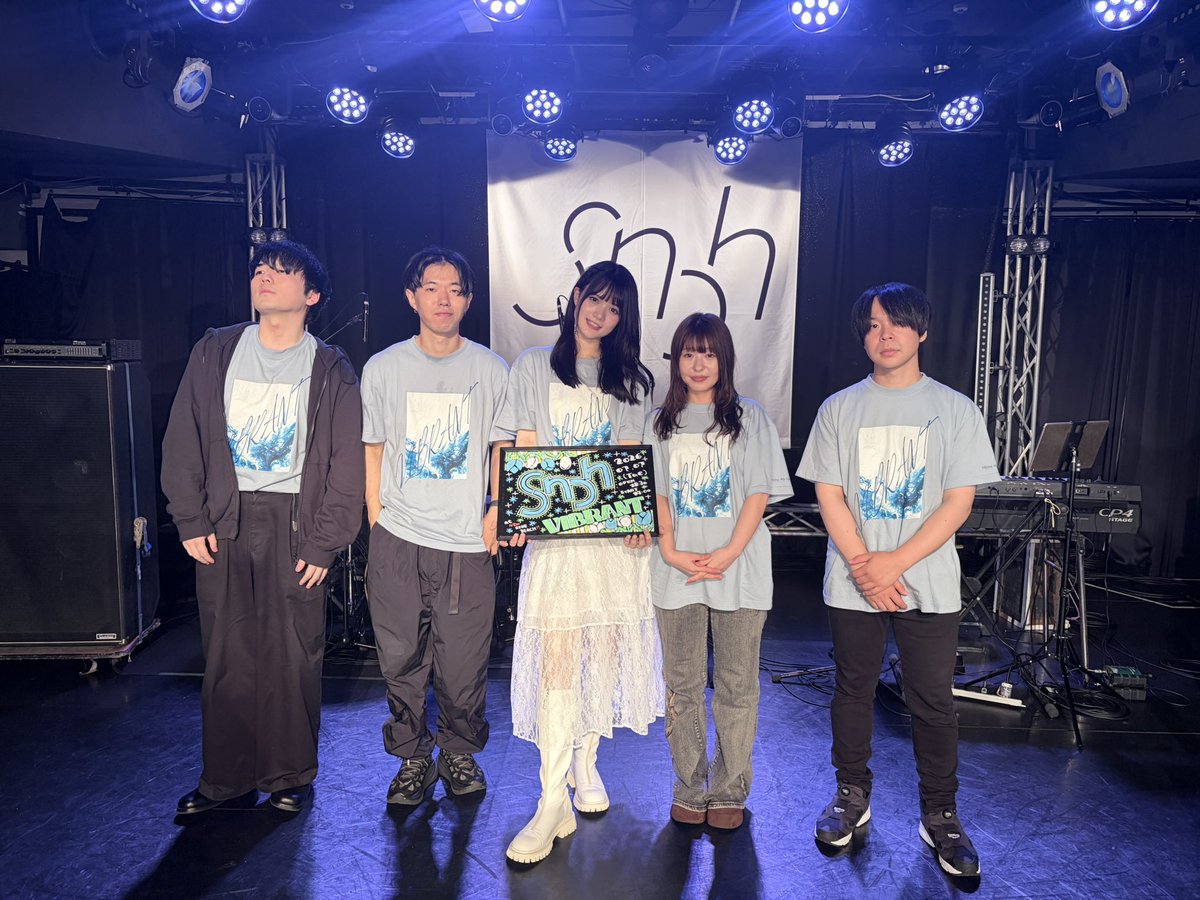 NEWSIDEBEACH's tweet photo. 本日は、sajou no hana LIVE TOUR 2026 "VIBRANT"ありがとうございました‼️

透き通るような綺麗な歌声に引き込まれ、世界観に包まれる特別な時間でした❣️
バンドセットならではのアンサンブルも素晴らしく、繊細さと力強さが共存する圧巻のステージ🦋
またお待ちしております🙇‍♀️
#sajou_VIBRANT
#NSB https://t.co/cI7cKTsaWf