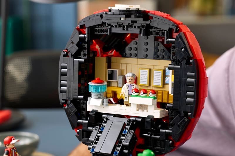 CentroPokemon's tweet photo. 🔴 Así es por dentro el set de LEGO de la Poké Ball. https://t.co/Vyl6bEvgmz