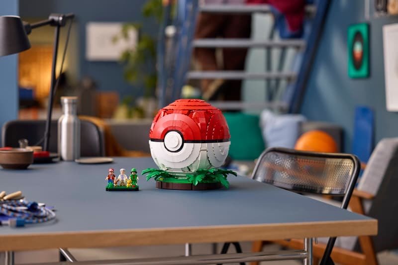 CentroPokemon's tweet photo. 🔴 Así es por dentro el set de LEGO de la Poké Ball. https://t.co/Vyl6bEvgmz