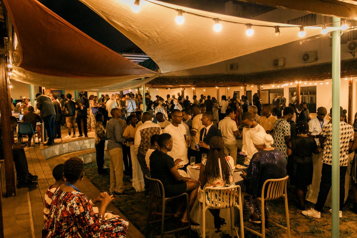 IFBurundi's tweet photo. 🤩 Retour en images – INAUGURATION DES NOUVEAUX ESPACES ET CONCERT DE YOUSSOUPHA ! 🇫🇷🇧🇮

☺️ L’IFB a vécu deux soirées fortes la semaine dernière dédiées à l’inauguration de ses nouveaux espaces avec deux concerts exceptionnels de Youssoupha. https://t.co/zlYdeQcnPI