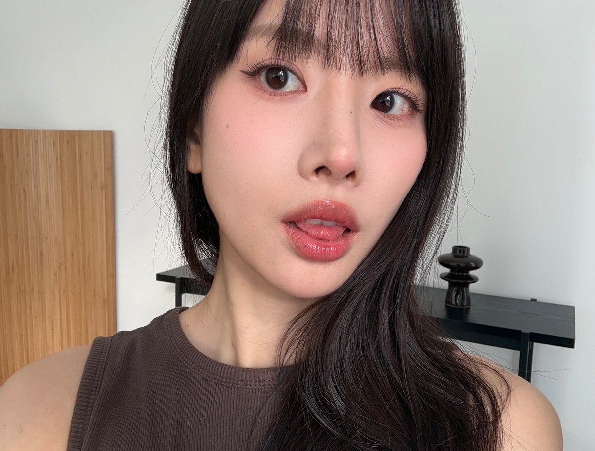 exseolbo's tweet photo. seola putting honey by kehlani as the bgm oh im sure https://t.co/R7eaQjgFr4