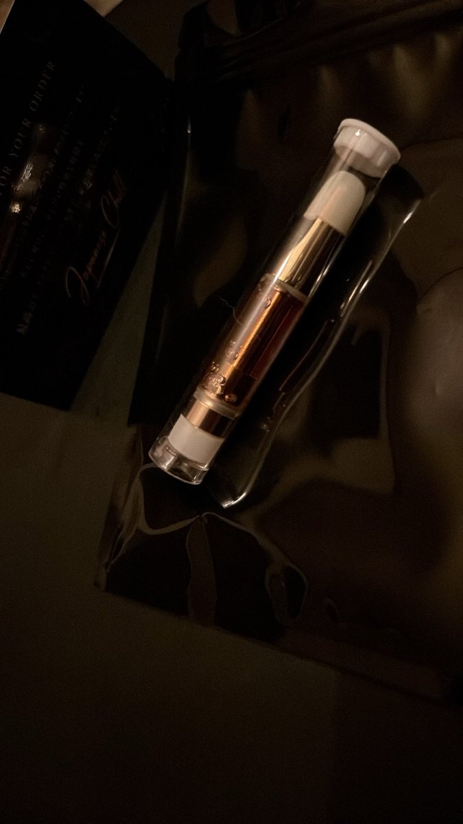 cocoXXX2525's tweet photo. @Japanese_Chill_ 様から購入させて頂きました！ブレインクラッシュ！7回吸い込んだら天国へ🪽友達と電話した時いつもより想像力が増したり、笑いが増したり、心の底からしょうもないことでも笑えました！笑
味も違法な方のリキッド吸ってた時に、吸ったことあるような懐かしい味で更に飛びました！☺️ https://t.co/mcNMsAec3X
