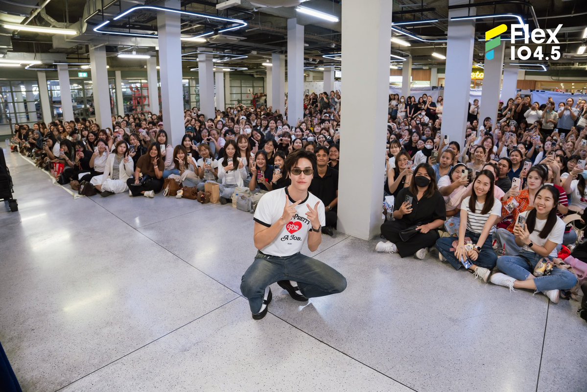 Flex_Connect's tweet photo. ขอบคุณพลังใจสุดอบอุ่นจากแฟน ๆ ที่มารอซัพพอร์ต และขอบคุณ 𝐆𝐄𝐌𝐈𝐍𝐈 ที่พามวลความสนุกมาสาดสีสันในสตูฯรายการ Flex Talk วันนี้🎨✨ ถึงเวลาที่อาร์ตตัวแม่ต้องไปรวมพลังแต่งแต้มสีสันในผลงานชิ้นเอกอย่างไร้ขีดจำกัดกับคอนเสิร์ตเดี่ยวเต็มรูปแบบครั้งแรก “GEMINI ART-VENTURE CONCERT” ล็อคคิวกดบัตรแล้วไปเจอกัน

🛒 รายละเอียดการเปิดจำหน่ายบัตร:
เสาร์ 11 ก.ค. 69 (10:00 น. เป็นต้นไป): เปิดจำหน่ายรอบ Online เท่านั้น ที่ https://t.co/kExmKJfcY3
อาทิตย์ 12 ก.ค. 69 (10:00 น. เป็นต้นไป): เปิดจำหน่ายทุกช่องทางตามปกติ ไทยทิคเก็ตเมเจอร์ทุกสาขา

🖼️ วันแสดง: เสาร์ 5 และ อาทิตย์ 6 กันยายน 2569 (18:00 น.)
📍 สถานที่: BITEC LIVE (หรือรับชมเรียลไทม์ทั่วโลกทาง Live Streaming ผ่าน TTM LIVE)

📌ดูรายการ Flex Talk ย้อนหลังได้ทาง YouTube : FlexConnect
https://t.co/FAaSt8MDRj

@gemini_ti @RiserMusic @GMMTV
.
#Flex1045xGEMINIConcert
#GeminiConcert #GMMTV
#Gemini_NT #RISERMUSIC
#FlexTalk #FlexConnect #Flex1045