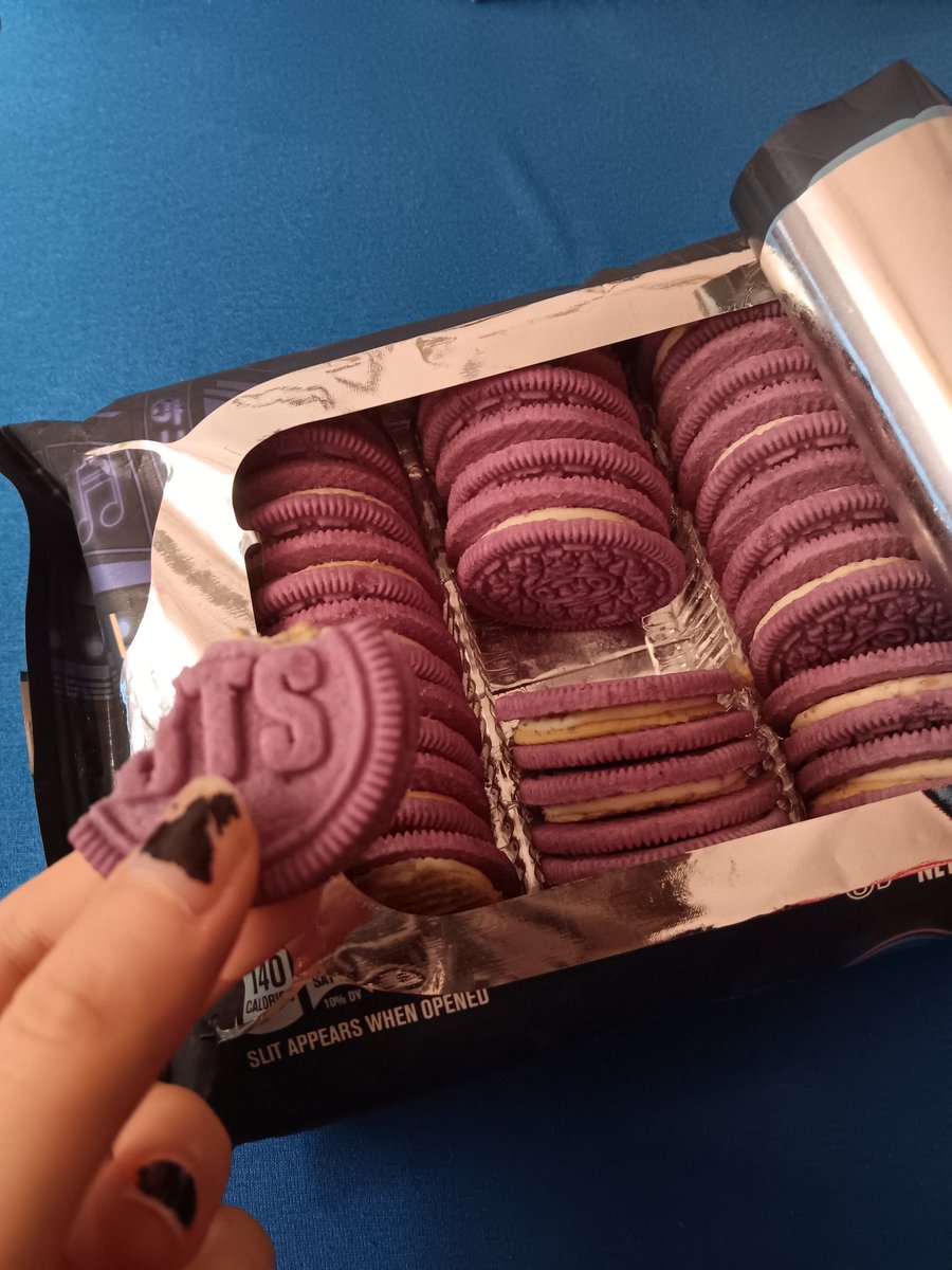 chaos__control's tweet photo. Polskie ARMYs never give up znalazłem peak na allegro 🥹 chyba te ciastka mają crack cocaine 🥹 https://t.co/5O6ShE72ok