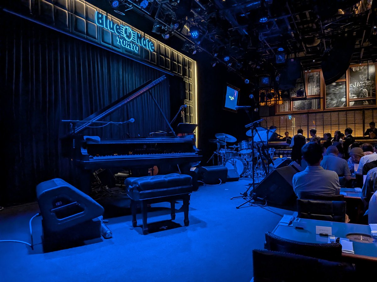 ADMK66's tweet photo. Brazilian Night@ブルーノート東京。Elisで涙。 Manhattan Paulistaで熱狂。ナベさん今夜もありがとうございました。
#渡辺貞夫　#jazz https://t.co/cHQZYczJTr