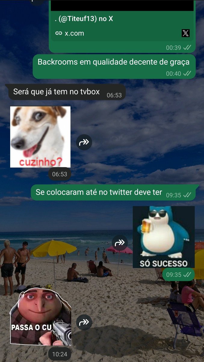 _kiu_wi_'s tweet photo. situações q só um amigo hetero pode proporcionar https://t.co/fO8deftt38