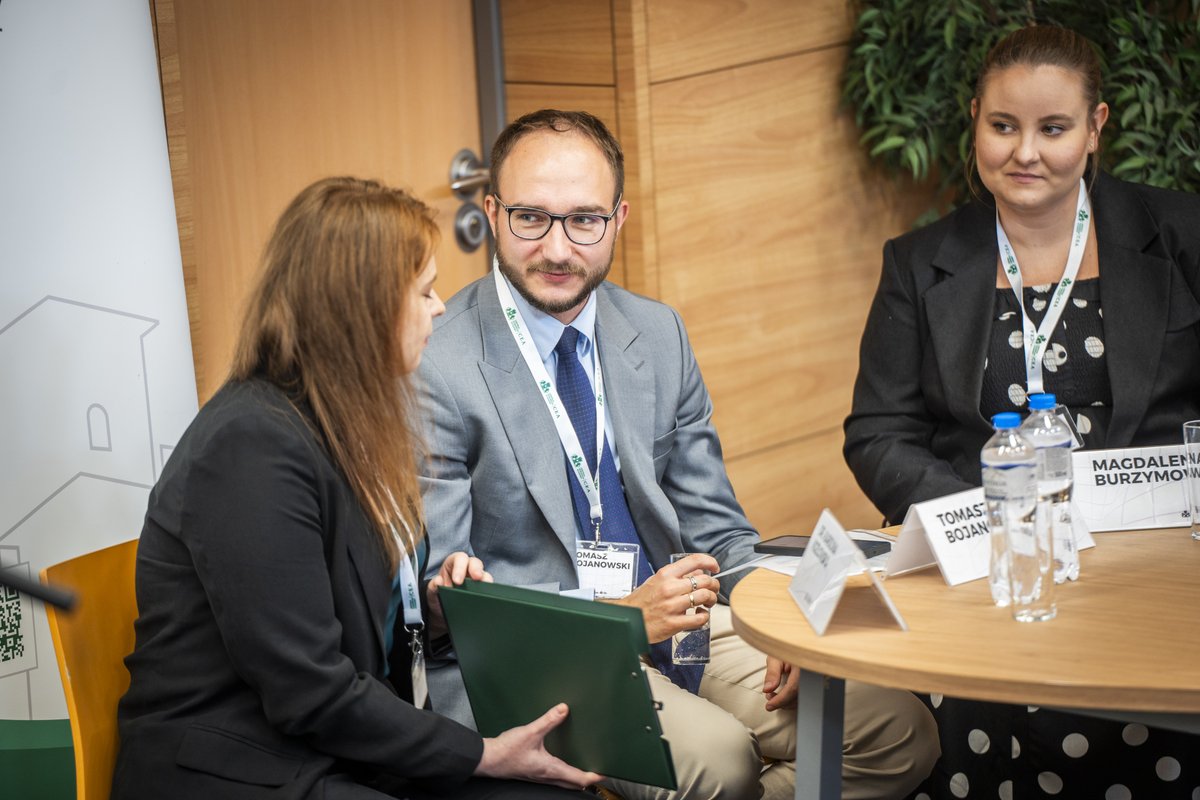 Centraleuropea's tweet photo. 🌍⚖️ European Legal Values Through the Lens of Young Researchers Join the international scientific conference organized by the Central European Academy of the University of Miskolc. https://t.co/DqoXZfrHIa