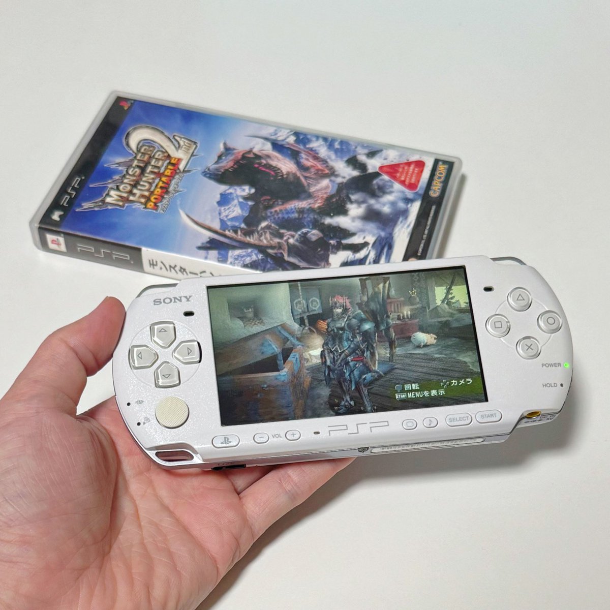 RozeDepami1085's tweet photo. 神のゲーム機やな https://t.co/WazadToaYa
