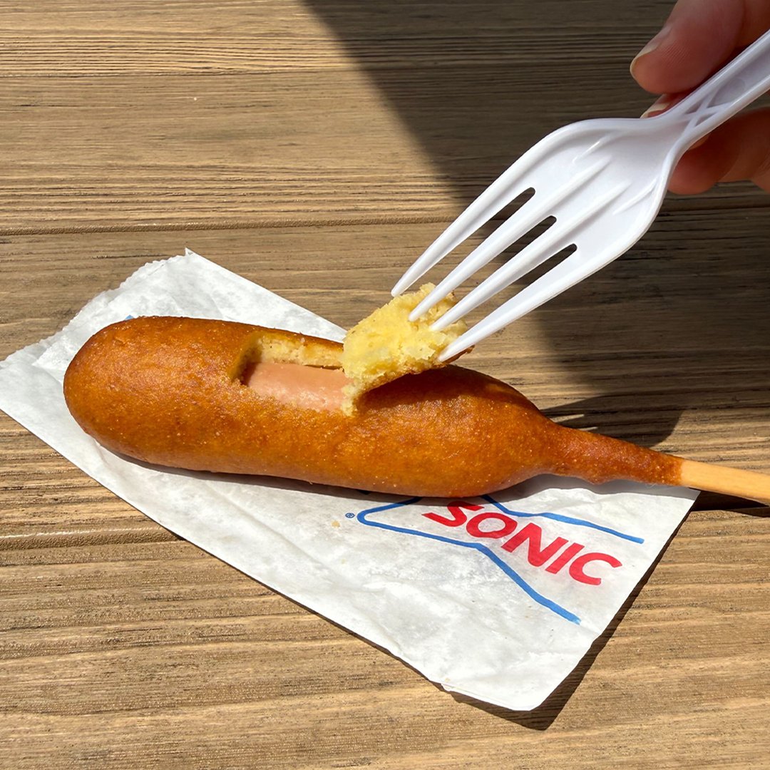 sonicdrivein's tweet photo. they did surgery on a corn dog https://t.co/CR5zZ68YMp