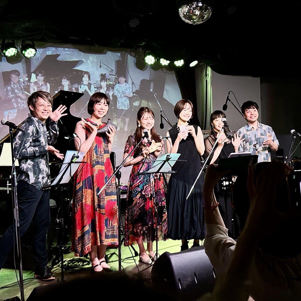basibashi's tweet photo. オカリナ奏者たちの対バンライブ！ tour OSAKA 2026
ホールコンサートで山本奈央さんのオカリナは何度か聴かせてもらったけど、ライブハウスで聴くと雰囲気が変わってカッコよい！
最後の茨木智博さんが加わってのオカリナ五重奏も圧巻でした！ https://t.co/jAtVpDJNaU