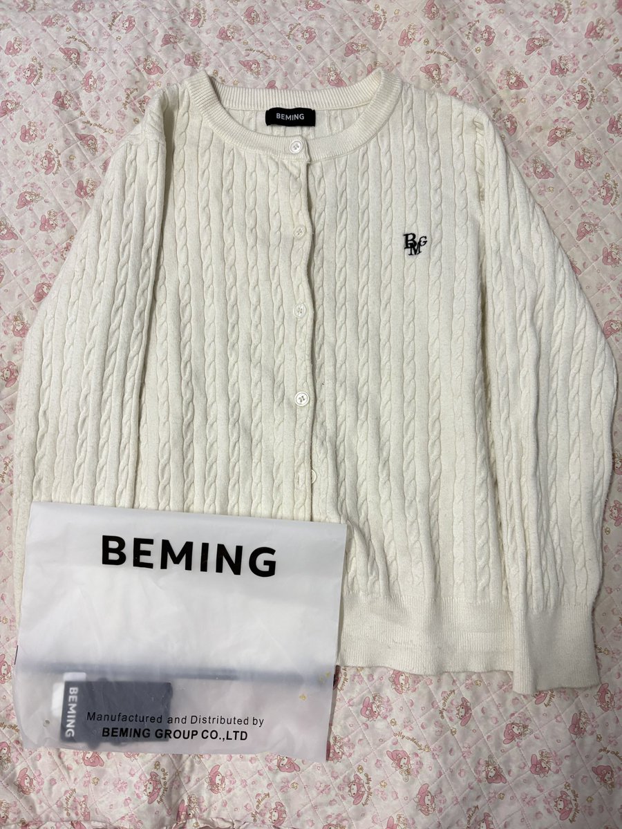 whyyoungpan's tweet photo. Beming สีครีม ไซล์ m 230 รวมส่งค่า พร้อมโอน 220 วิดิโอดูของได้ป้ายถุงครบ 

#beming #ส่งต่อbeming #คาดิแกน #ส่งต่อคาดิเเกน #ส่งต่อเสื้อผ้ามือมือสอง #ส่งต่อเสื้อผ้ามือ2 https://t.co/ECscryYjKa